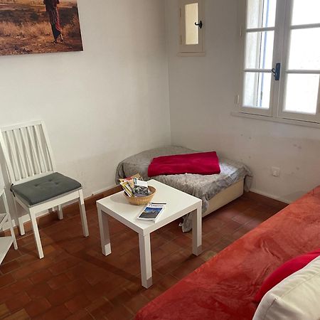 Studio Cosy Dans Le Centre-Ville Historique L'Isle-sur-la-Sorgue Luaran gambar