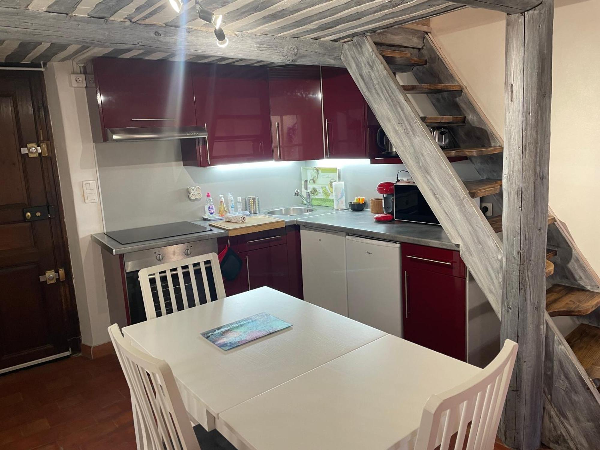 Studio Cosy Dans Le Centre-Ville Historique L'Isle-sur-la-Sorgue Luaran gambar